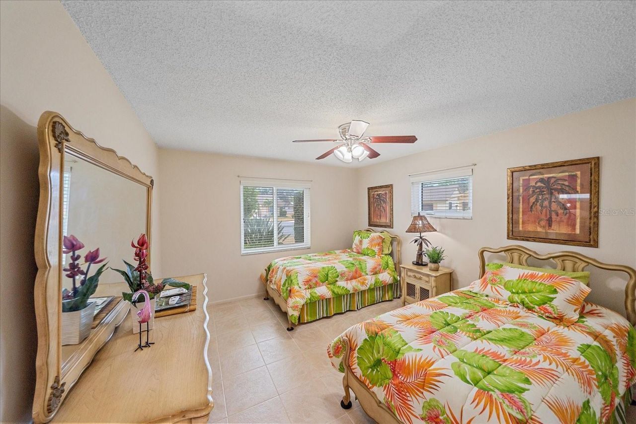 3135 Glen Elyn Boulevard, Unit 13, Sarasota, FL 34237 Photo