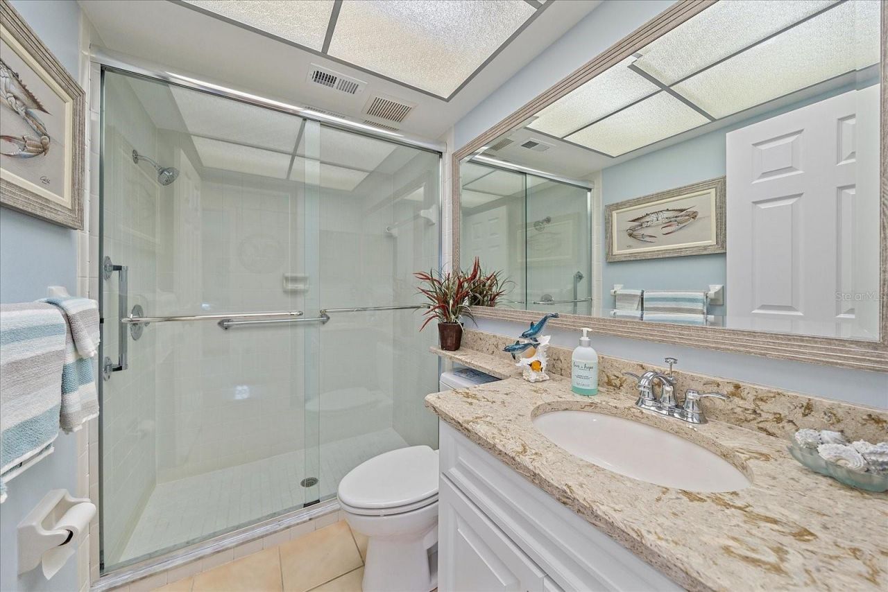 3135 Glen Elyn Boulevard, Unit 13, Sarasota, FL 34237 Photo