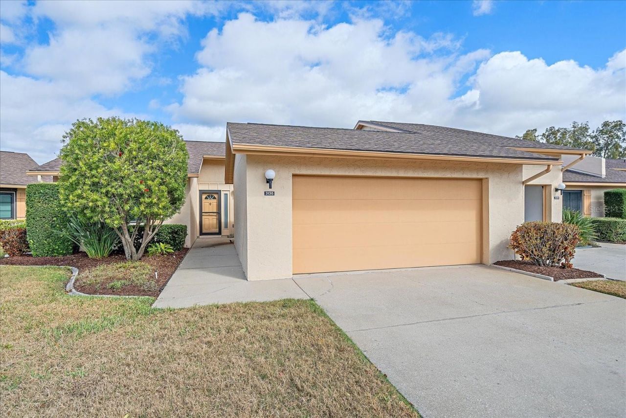 3135 Glen Elyn Boulevard, Unit 13, Sarasota, FL 34237 Photo