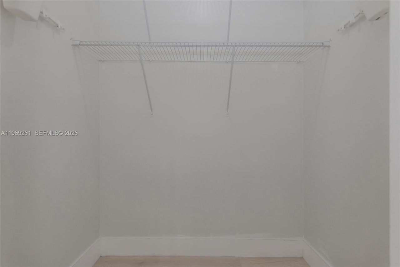 9150 Fontainebleau Blvd, Unit 402, Miami, FL 33172 Photo