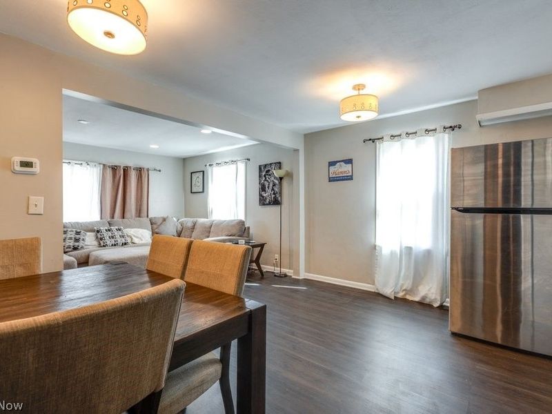 6276 Apple Street, Louisville, OH 44641 Photo 3