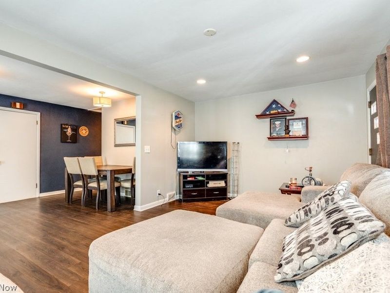 6276 Apple Street, Louisville, OH 44641 Photo 7