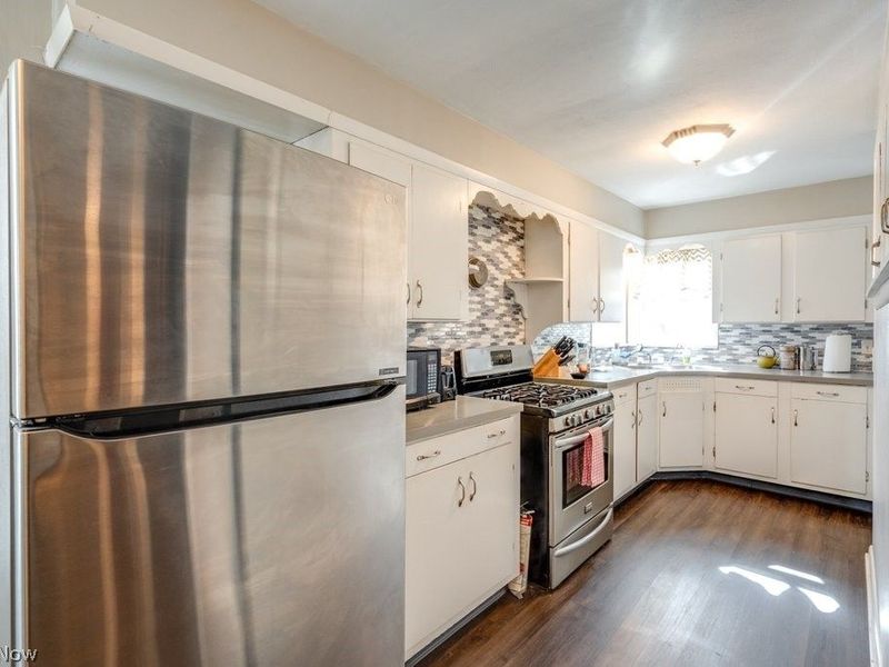 6276 Apple Street, Louisville, OH 44641 Photo 8