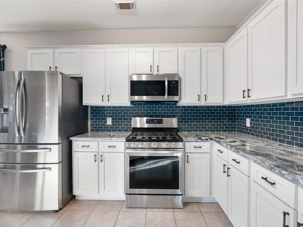 1712 Lynnville TRL, Austin, TX 78727