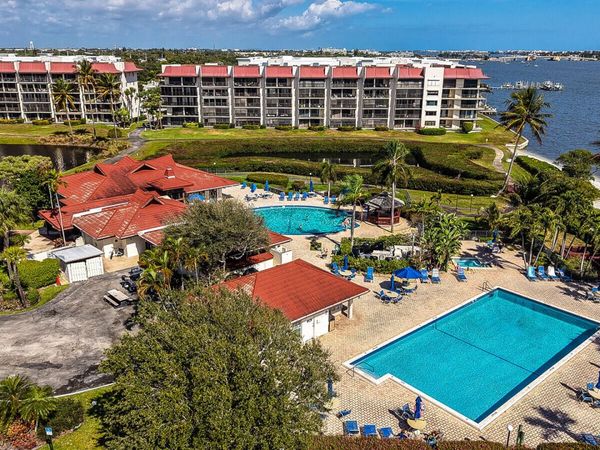 7020 Half Moon Circle, Unit 502, Hypoluxo, FL 33462