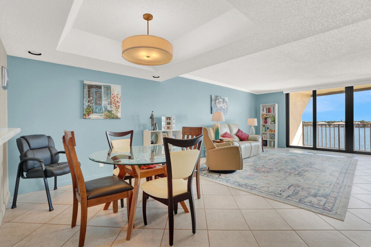 7020 Half Moon Circle, Unit 502, Hypoluxo, FL 33462 Photo