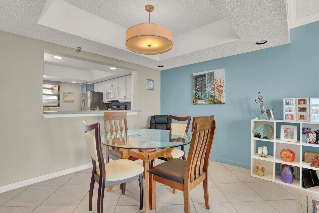 7020 Half Moon Circle, Unit 502, Hypoluxo, FL 33462 Photo