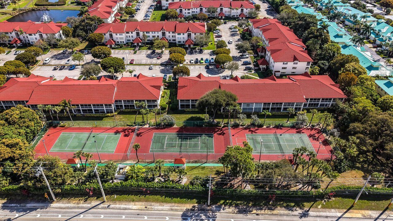 7020 Half Moon Circle, Unit 502, Hypoluxo, FL 33462 Photo