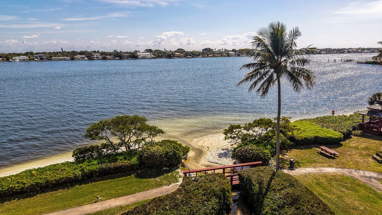 7020 Half Moon Circle, Unit 502, Hypoluxo, FL 33462 Photo