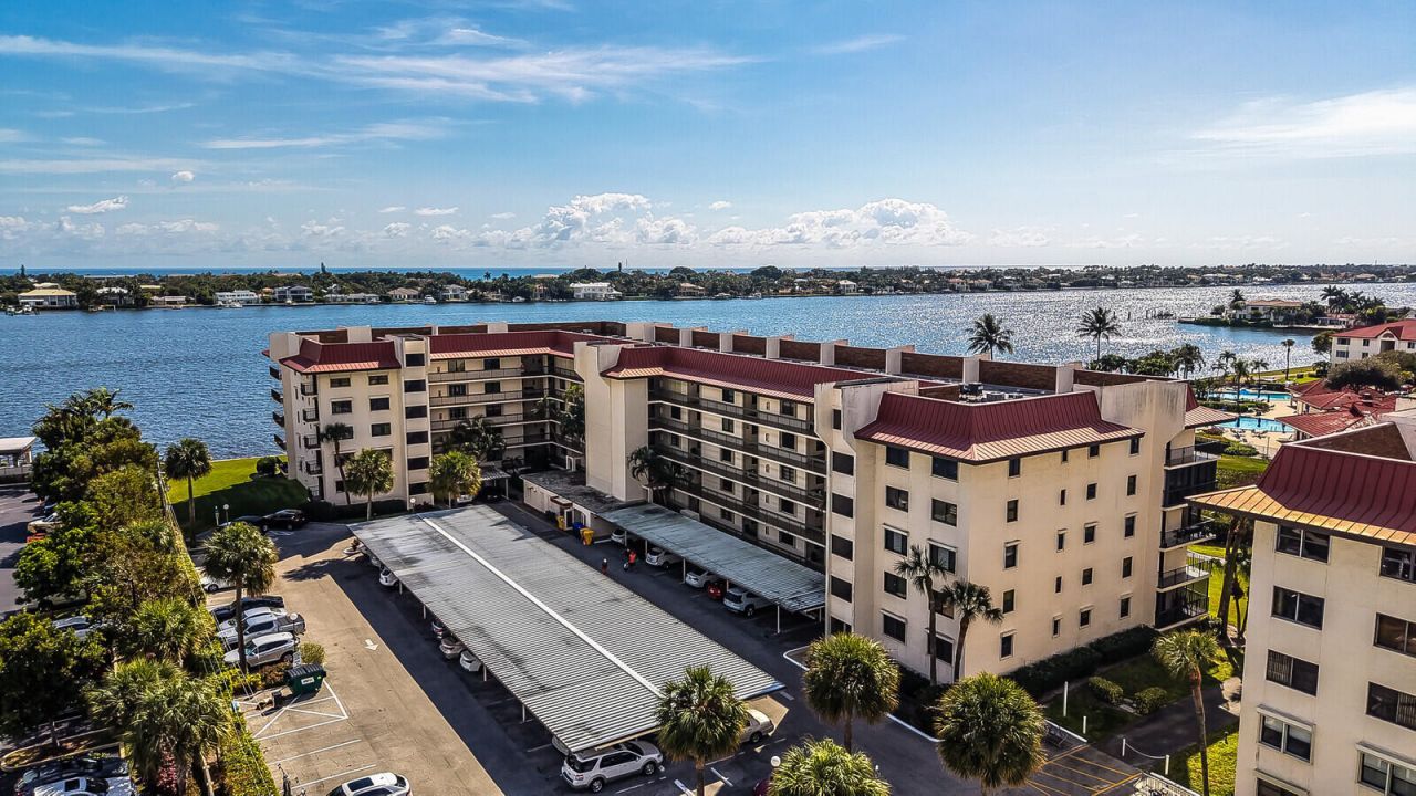 7020 Half Moon Circle, Unit 502, Hypoluxo, FL 33462 Photo