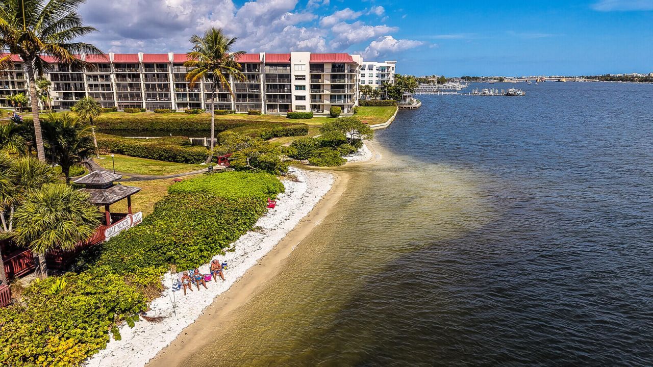 7020 Half Moon Circle, Unit 502, Hypoluxo, FL 33462 Photo