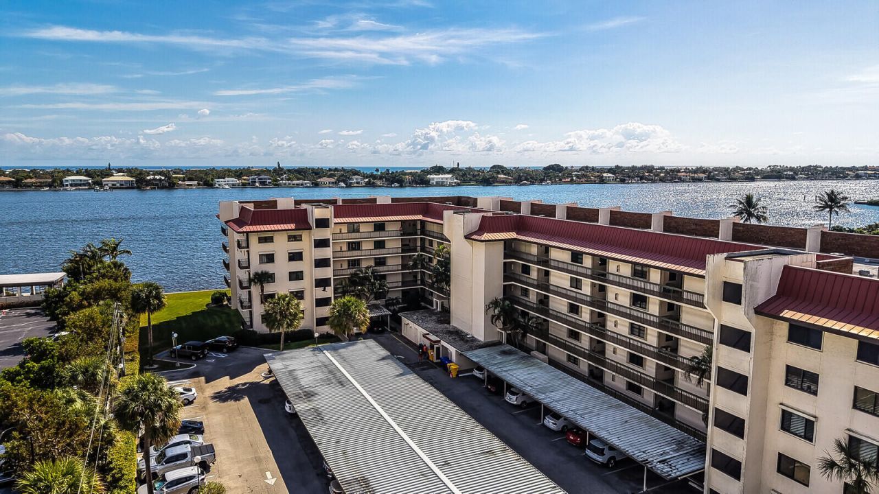 7020 Half Moon Circle, Unit 502, Hypoluxo, FL 33462 Photo