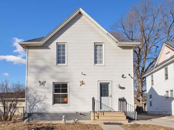 1421 Mulberry St Street, Waterloo, IA 50703