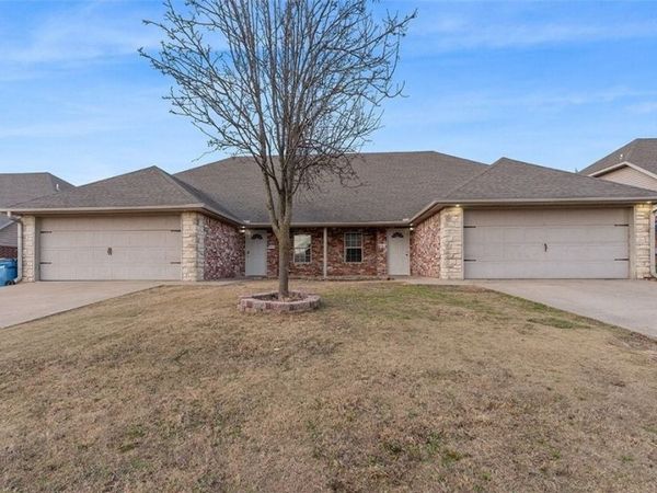 3000 SW Windrift Avenue, Bentonville, AR 72713