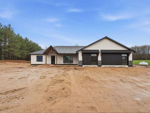 7215 Emerald Drive NE, Alexandria, MN 56308