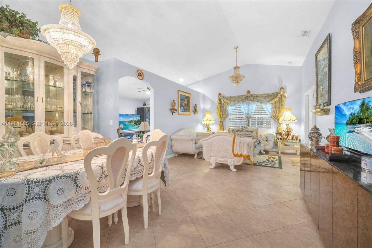 8046 Duomo Cir, Boynton Beach, FL 33472 Photo