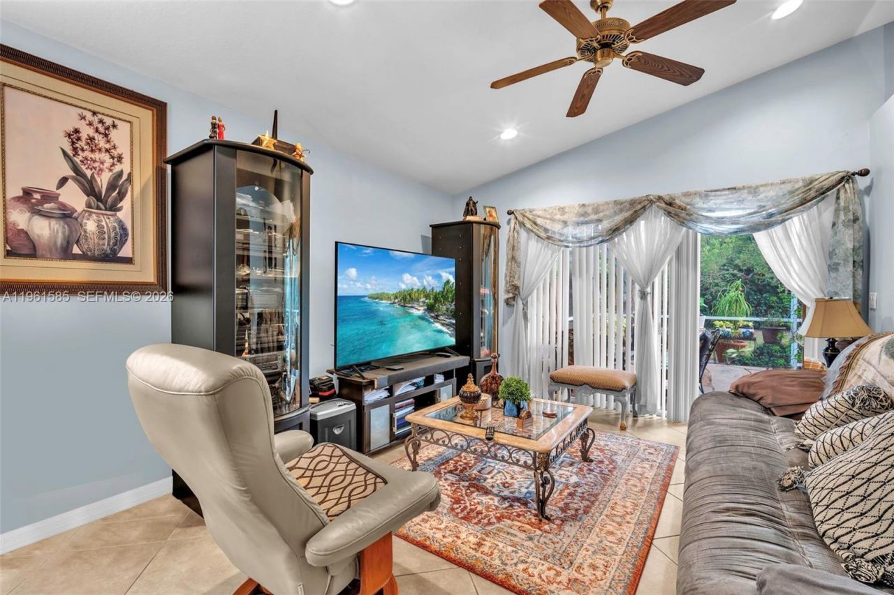 8046 Duomo Cir, Boynton Beach, FL 33472 Photo