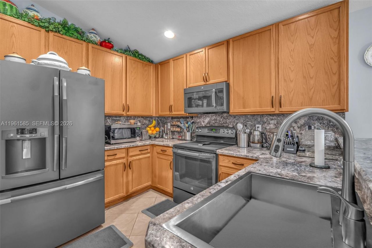 8046 Duomo Cir, Boynton Beach, FL 33472 Photo