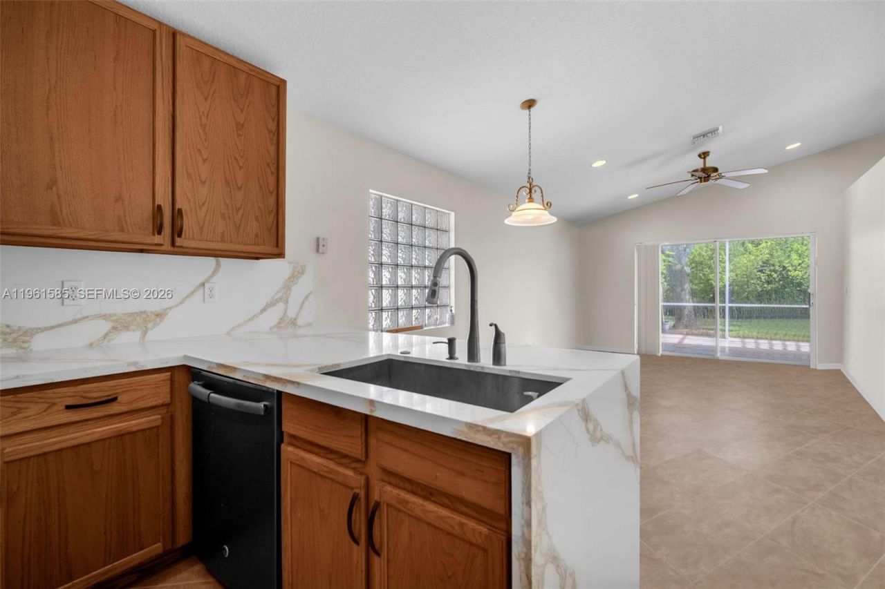 8046 Duomo Cir, Boynton Beach, FL 33472 Photo