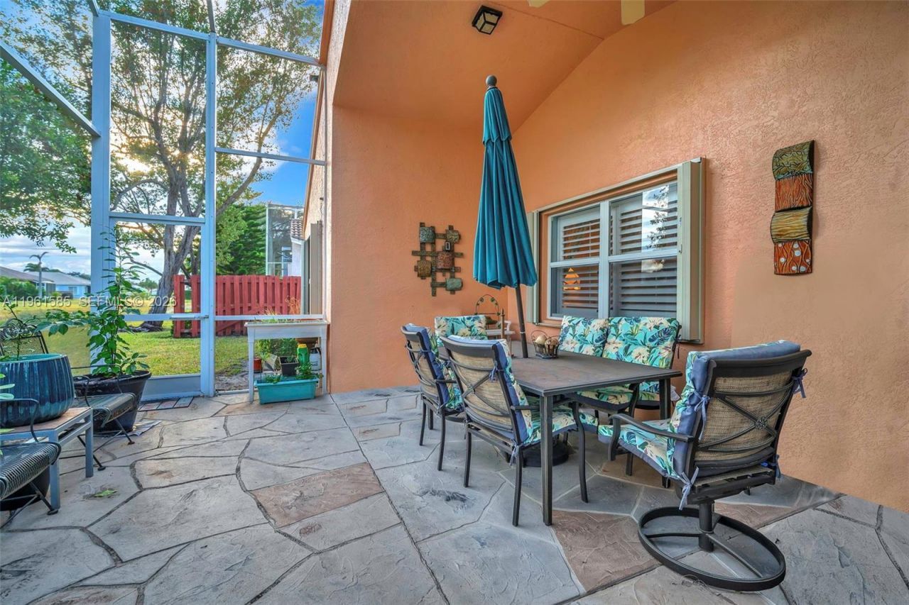 8046 Duomo Cir, Boynton Beach, FL 33472 Photo