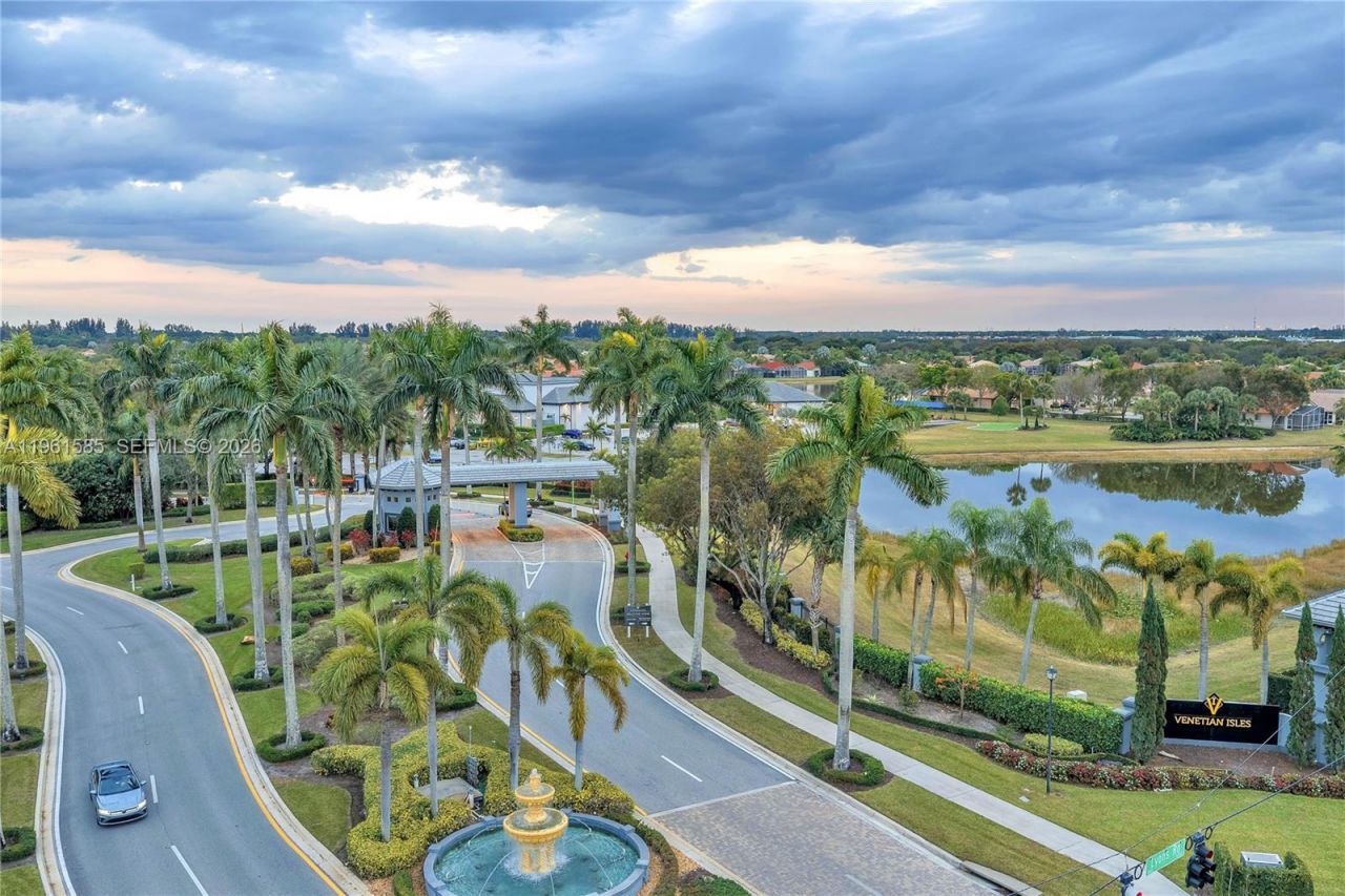 8046 Duomo Cir, Boynton Beach, FL 33472 Photo