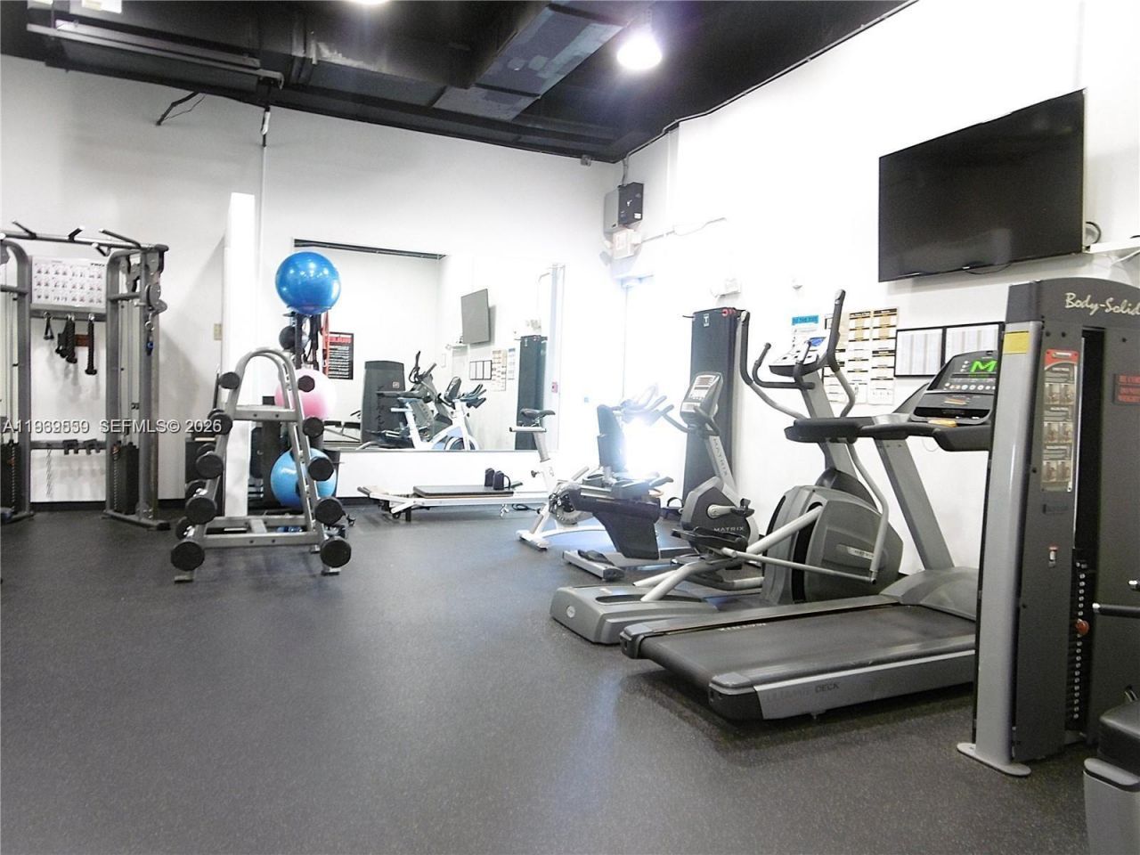 2001 Meridian Ave, Unit 525+DEN, Miami Beach, FL 33139 Photo