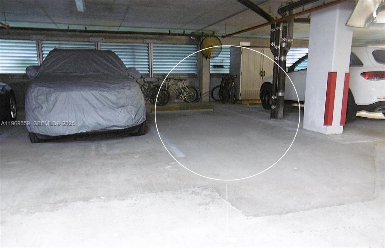 2001 Meridian Ave, Unit 525+DEN, Miami Beach, FL 33139 Photo