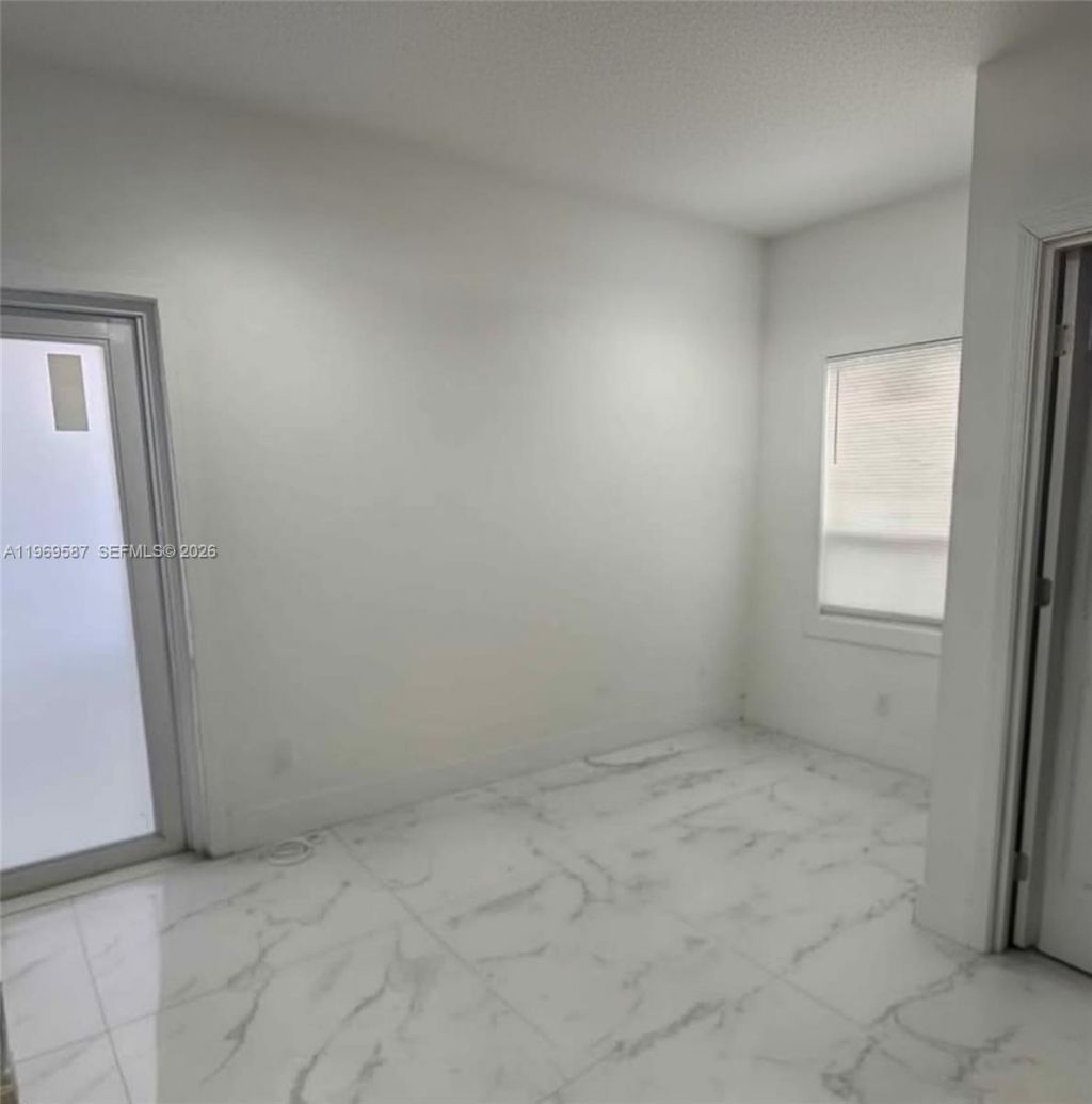 11417 SW 35 Ln, Miami, FL 33165 Photo