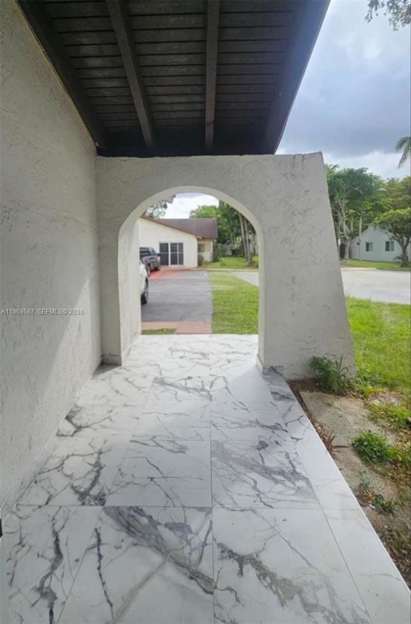 11417 SW 35 Ln, Miami, FL 33165 Photo