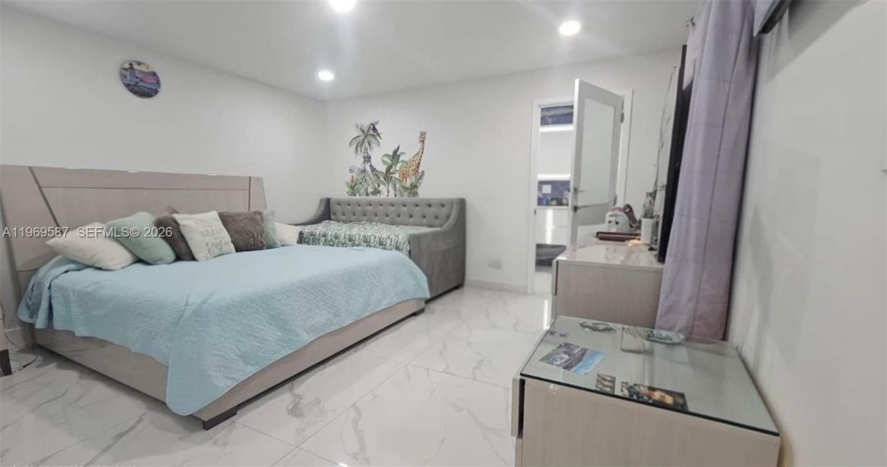 11417 SW 35 Ln, Miami, FL 33165 Photo