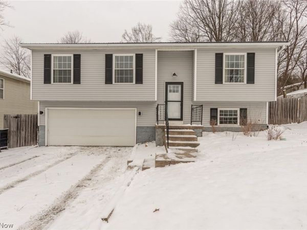 1725 Olalla Avenue, Akron, OH 44305