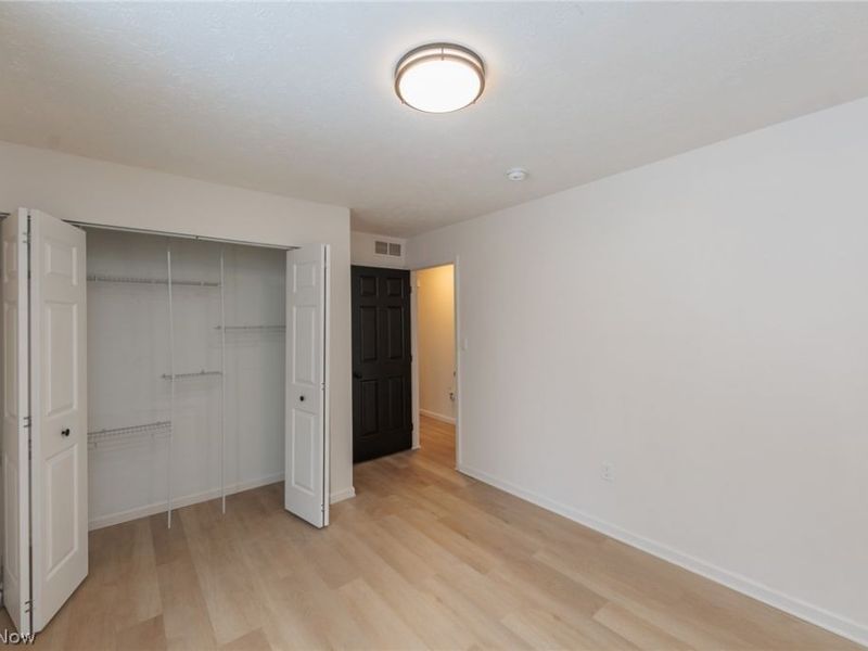 1725 Olalla Avenue, Akron, OH 44305 Photo 12