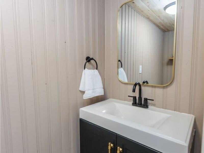 1725 Olalla Avenue, Akron, OH 44305 Photo 17