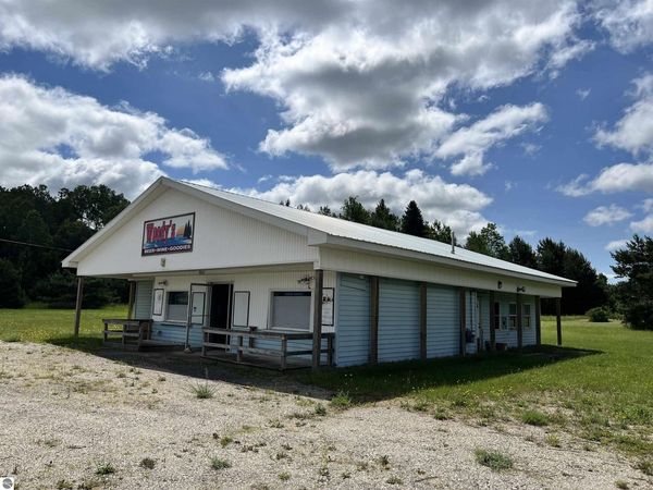 6020 34 Road E, Cadillac, MI 49601