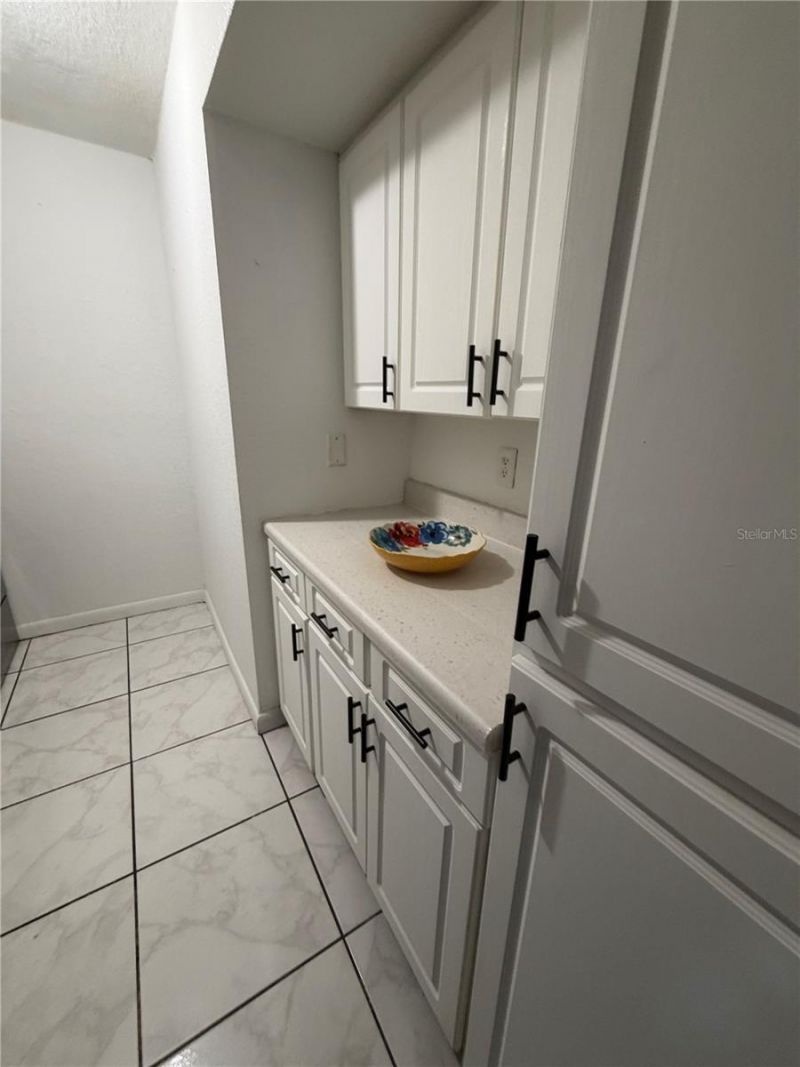 738 Ridenhour Circle, Unit L, Orlando, FL 32809 Photo