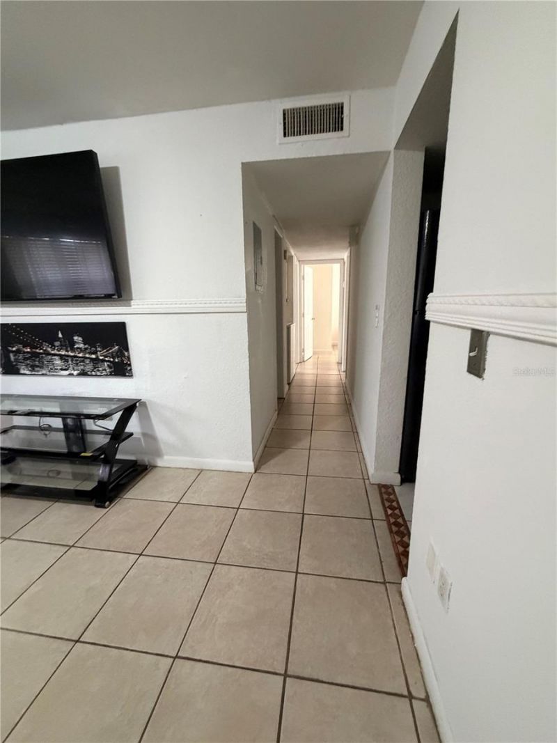 738 Ridenhour Circle, Unit L, Orlando, FL 32809 Photo