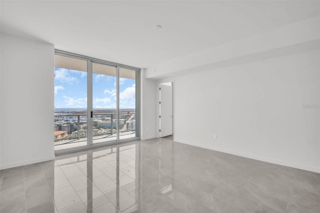 400 Central Avenue, Unit 2605, Saint Petersburg, FL 33701 Photo