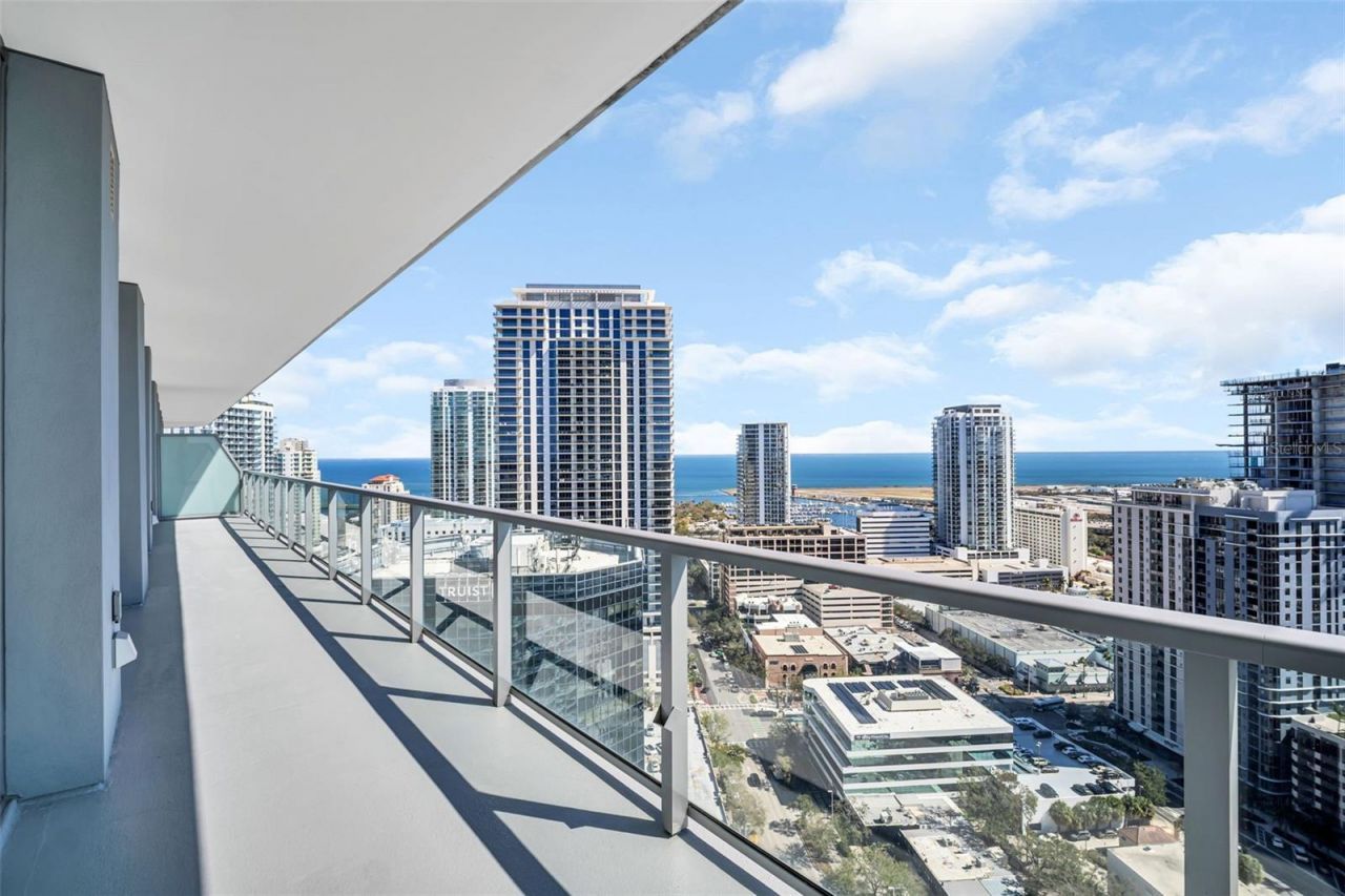 400 Central Avenue, Unit 2605, Saint Petersburg, FL 33701 Photo