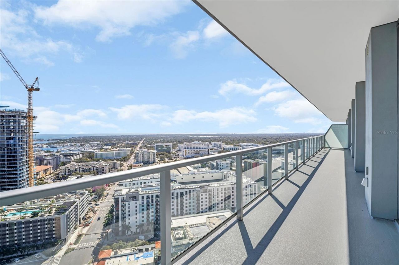 400 Central Avenue, Unit 2605, Saint Petersburg, FL 33701 Photo