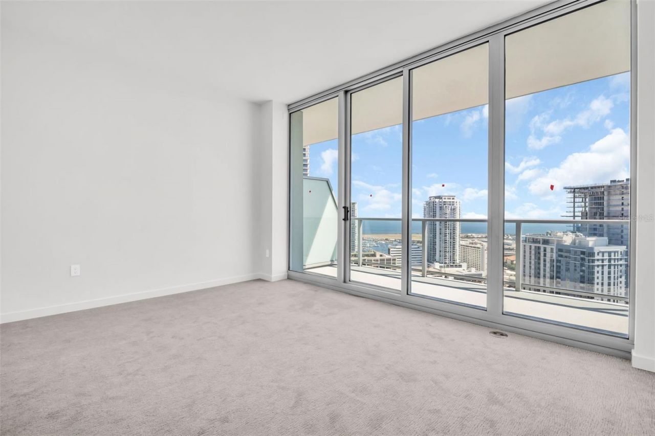 400 Central Avenue, Unit 2605, Saint Petersburg, FL 33701 Photo