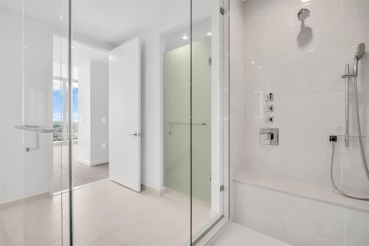 400 Central Avenue, Unit 2605, Saint Petersburg, FL 33701 Photo