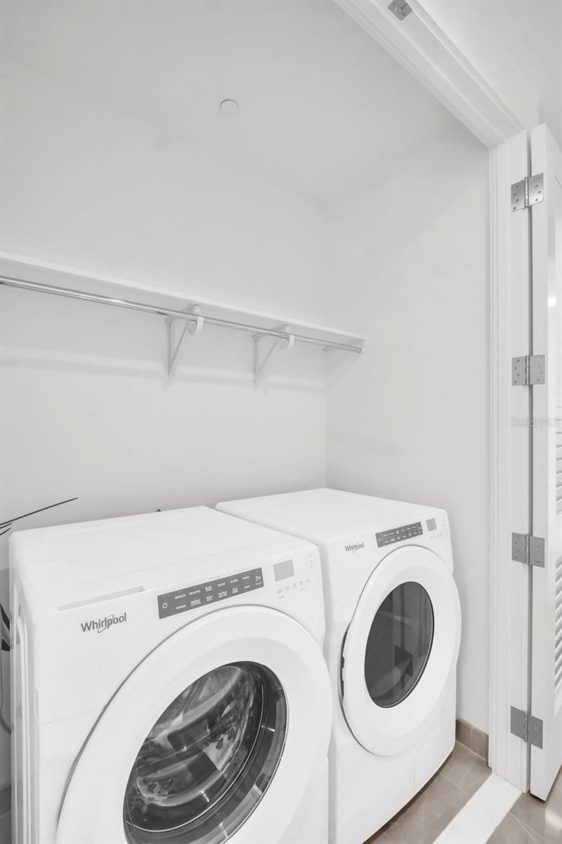 400 Central Avenue, Unit 2605, Saint Petersburg, FL 33701 Photo