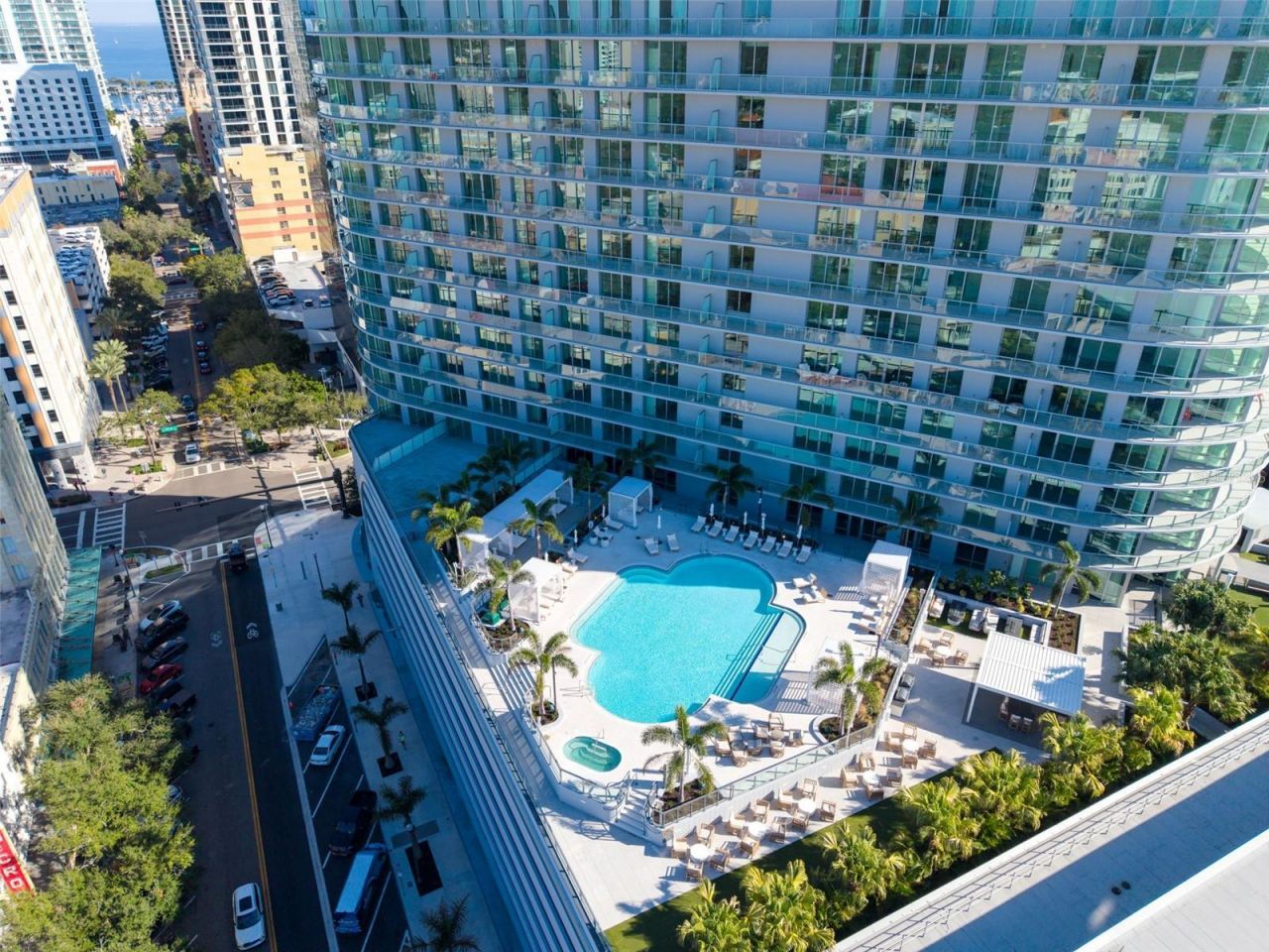 400 Central Avenue, Unit 2605, Saint Petersburg, FL 33701 Photo