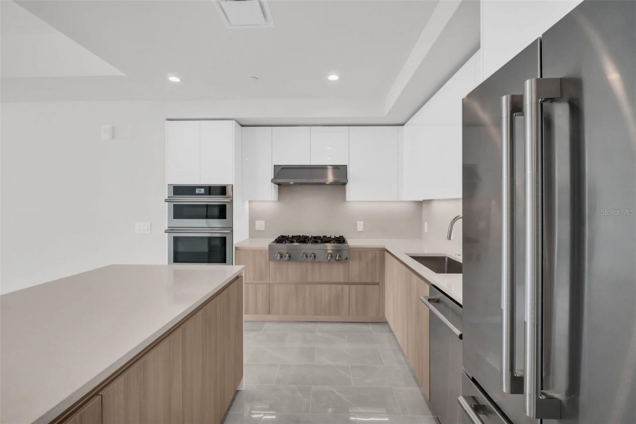 400 Central Avenue, Unit 2605, Saint Petersburg, FL 33701 Photo