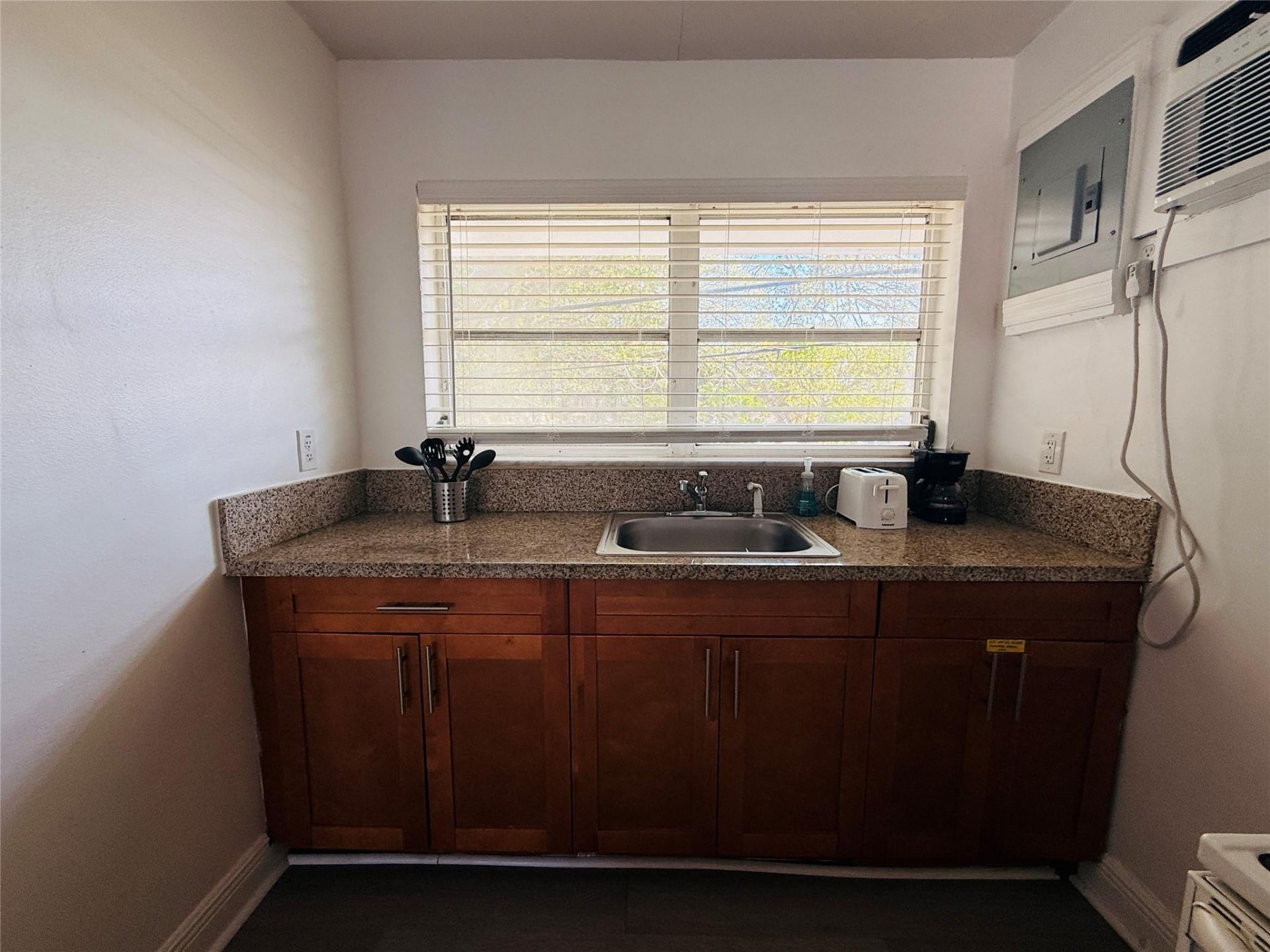 3226 NE 12th Street, Unit 10, Pompano Beach, FL 33062 Photo