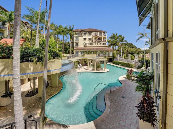 2601 NE 14th Avenue, Unit 401, Wilton Manors, FL 33334