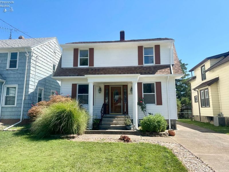 2130 Columbus, Sandusky, OH 44870 Photo 63