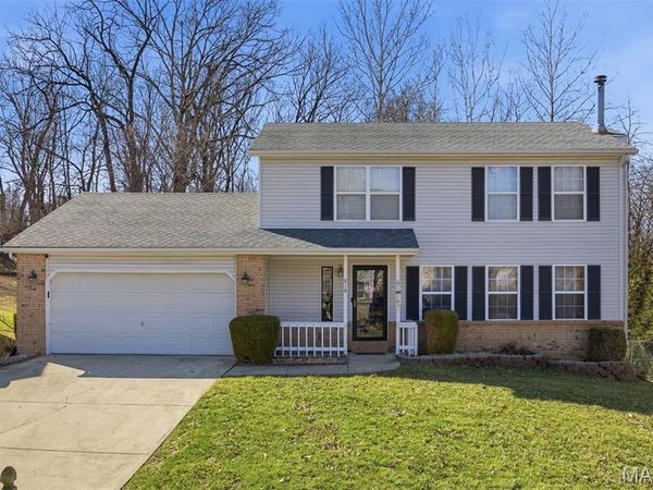 618 Meadowlark Street, Troy, IL 62294