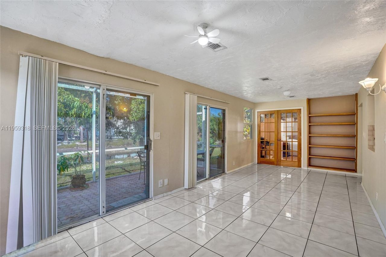 4927 NW 55th Ct, Tamarac, FL 33319 Photo