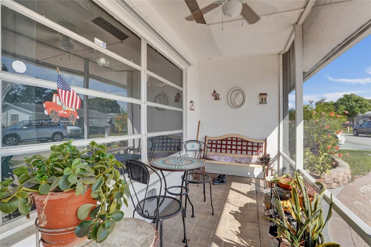 4927 NW 55th Ct, Tamarac, FL 33319 Photo